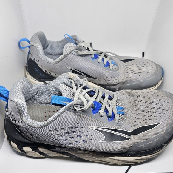 Altra - Picture 3 of 3